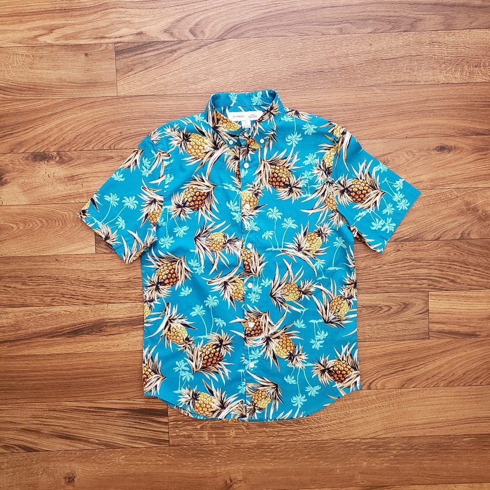 Hawaiian short sleeve shirt size small
